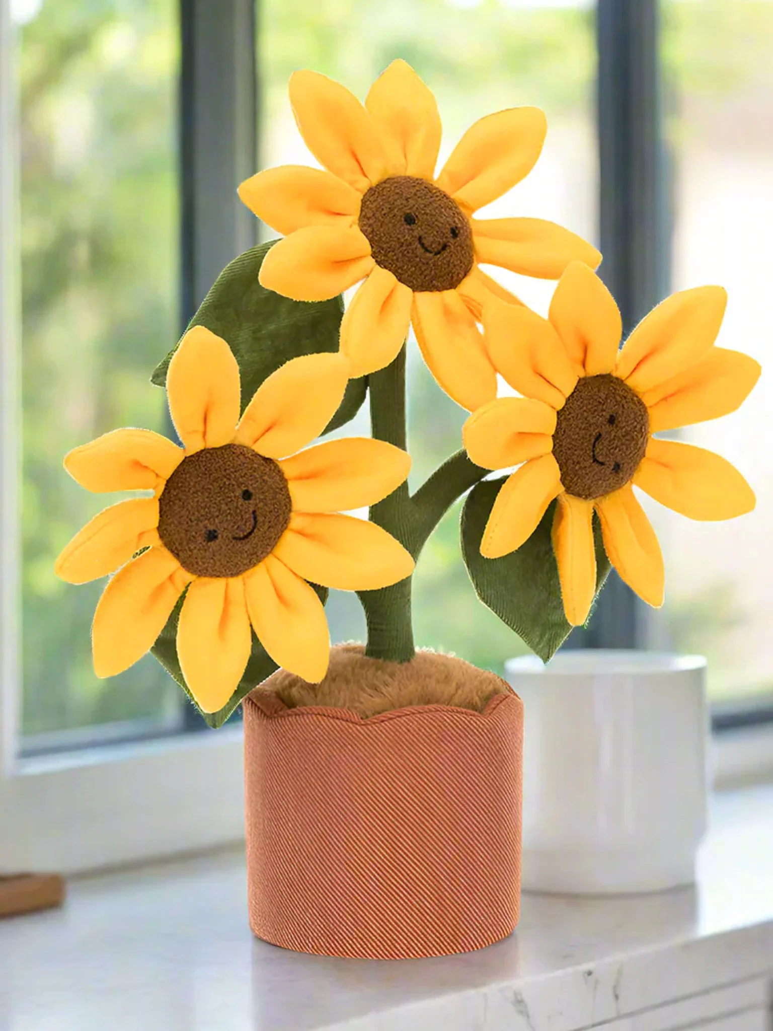Jellycat Amuseables Potted Sunflower - Image 2