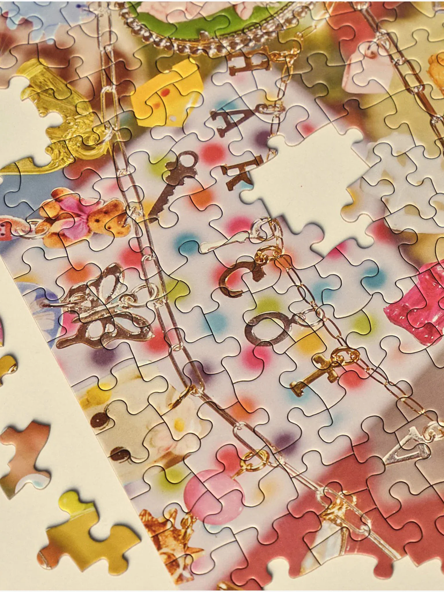 Charmworld Puzzle - 1000pcs - Image 2