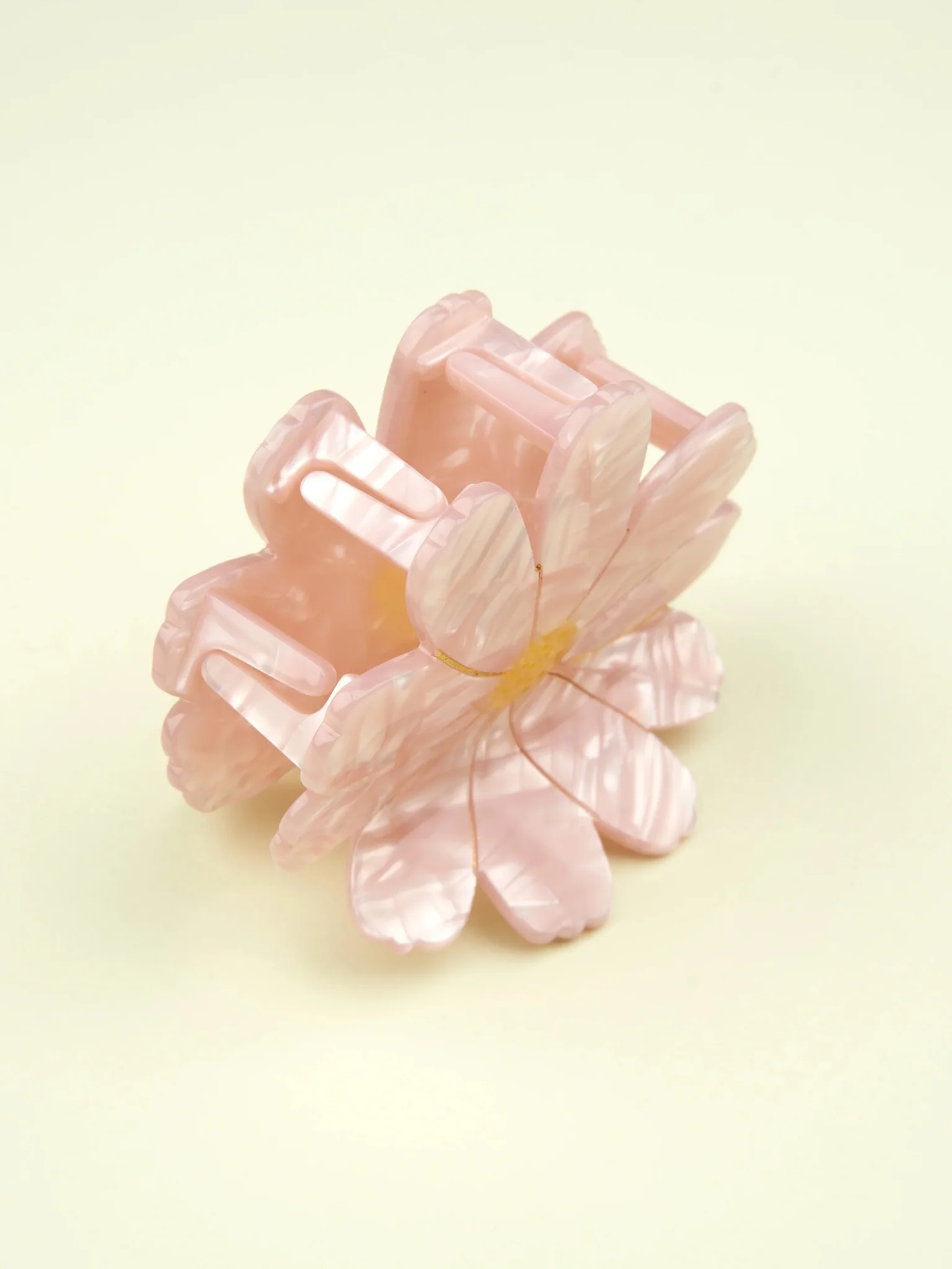 Cosmos Hair Claw - Image 3