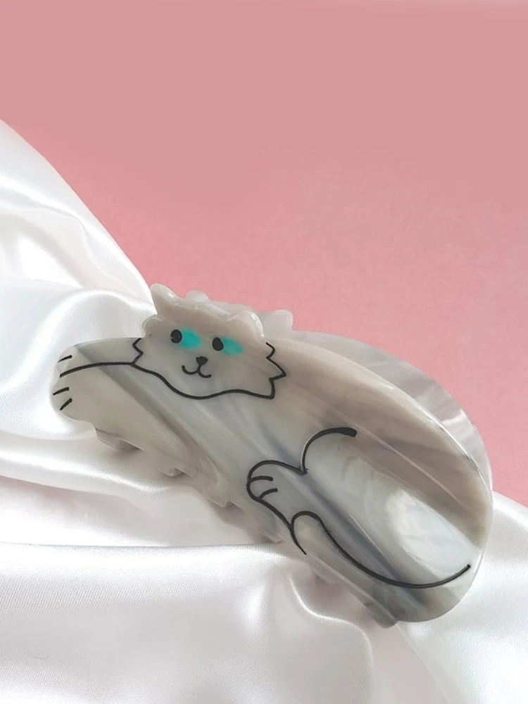 Grey Cat Hair Claw - Image 2