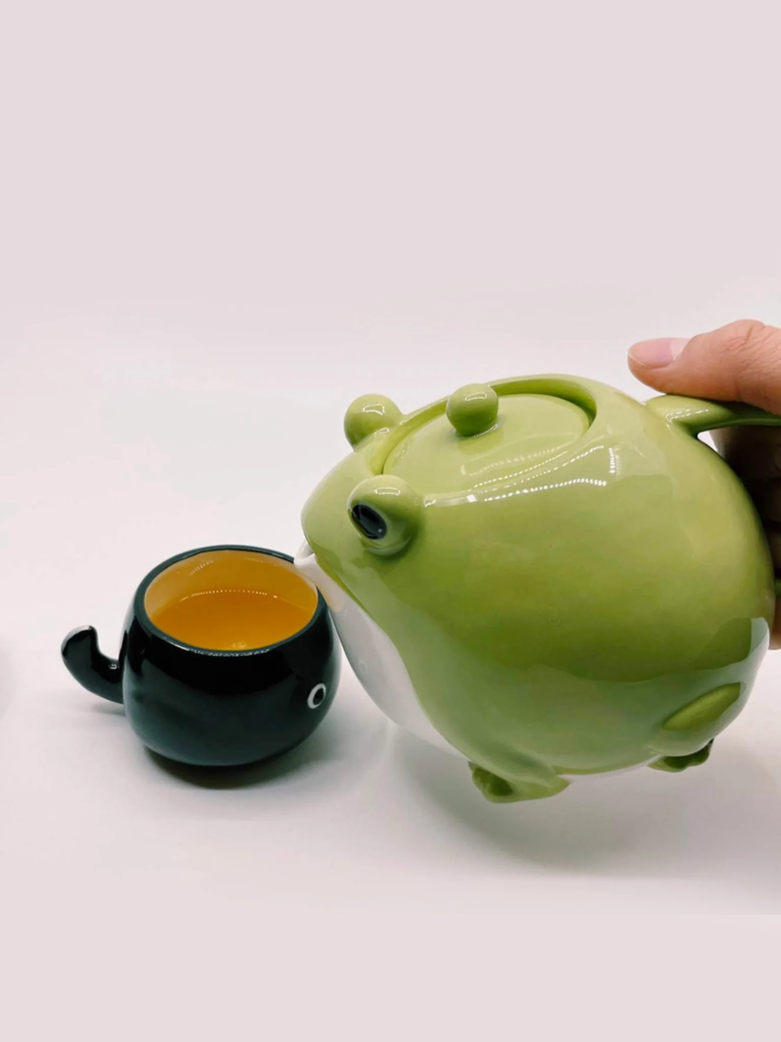Frog Family Teapot & Cup Set (600ml) - Image 2