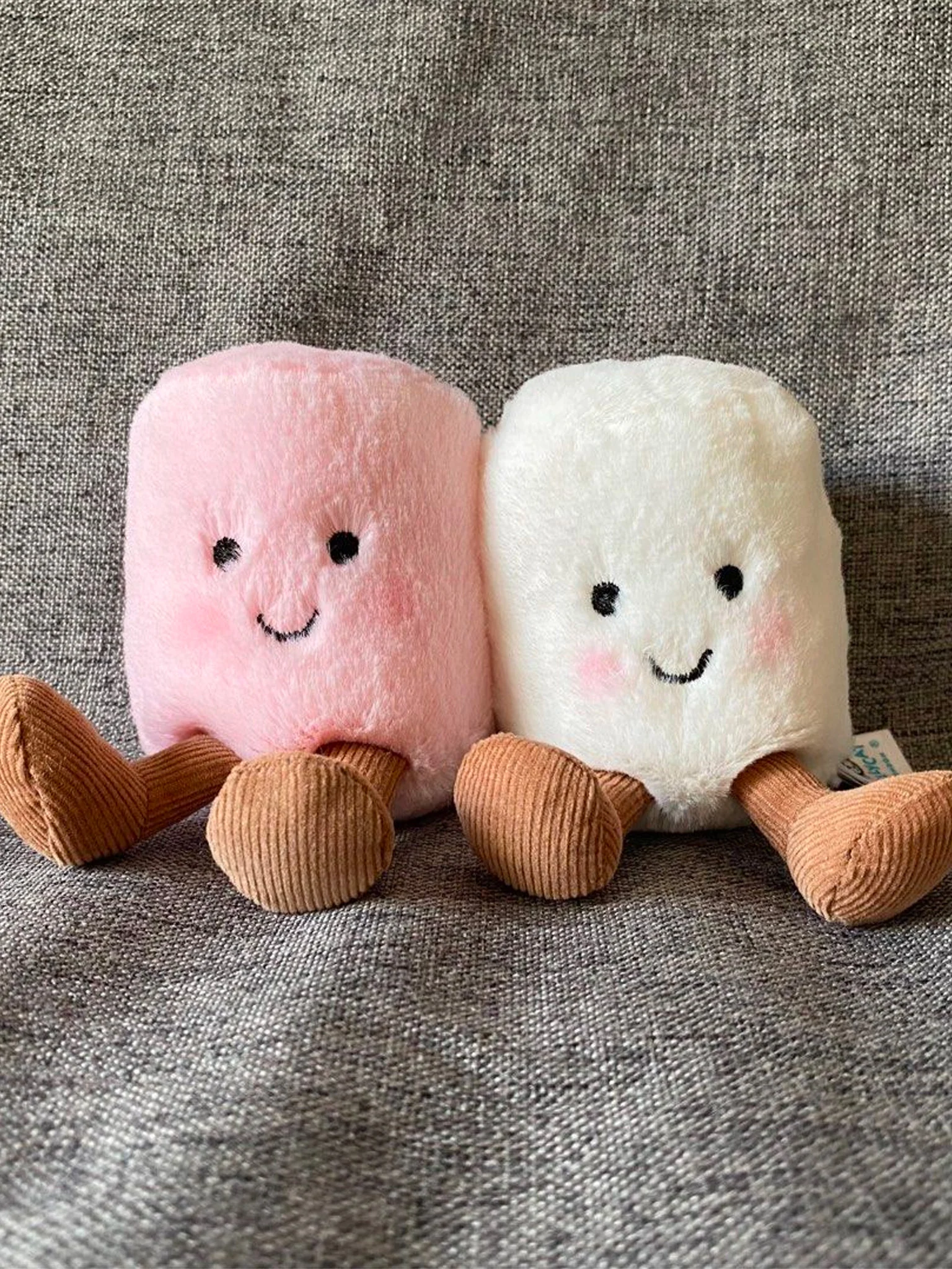 Jellycat Amuseables Pink & White Marshmallows - Image 2