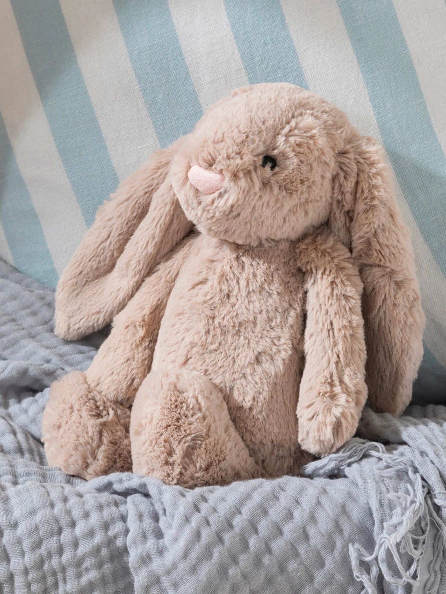 Jellycat Bashful Beige Bunny - Image 2