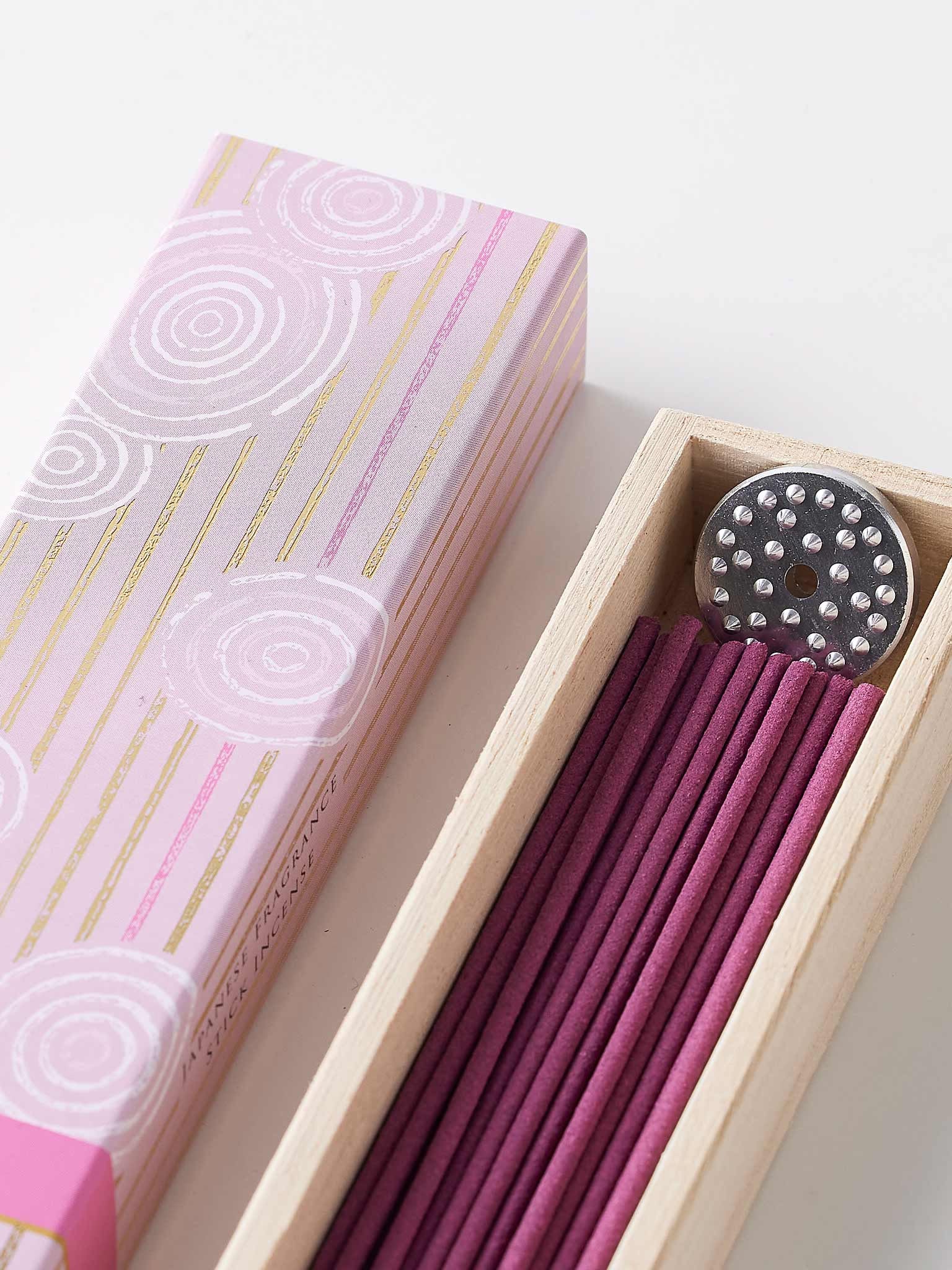 Hyakuraku-kou Incense - Cherry Blossoms - Image 3