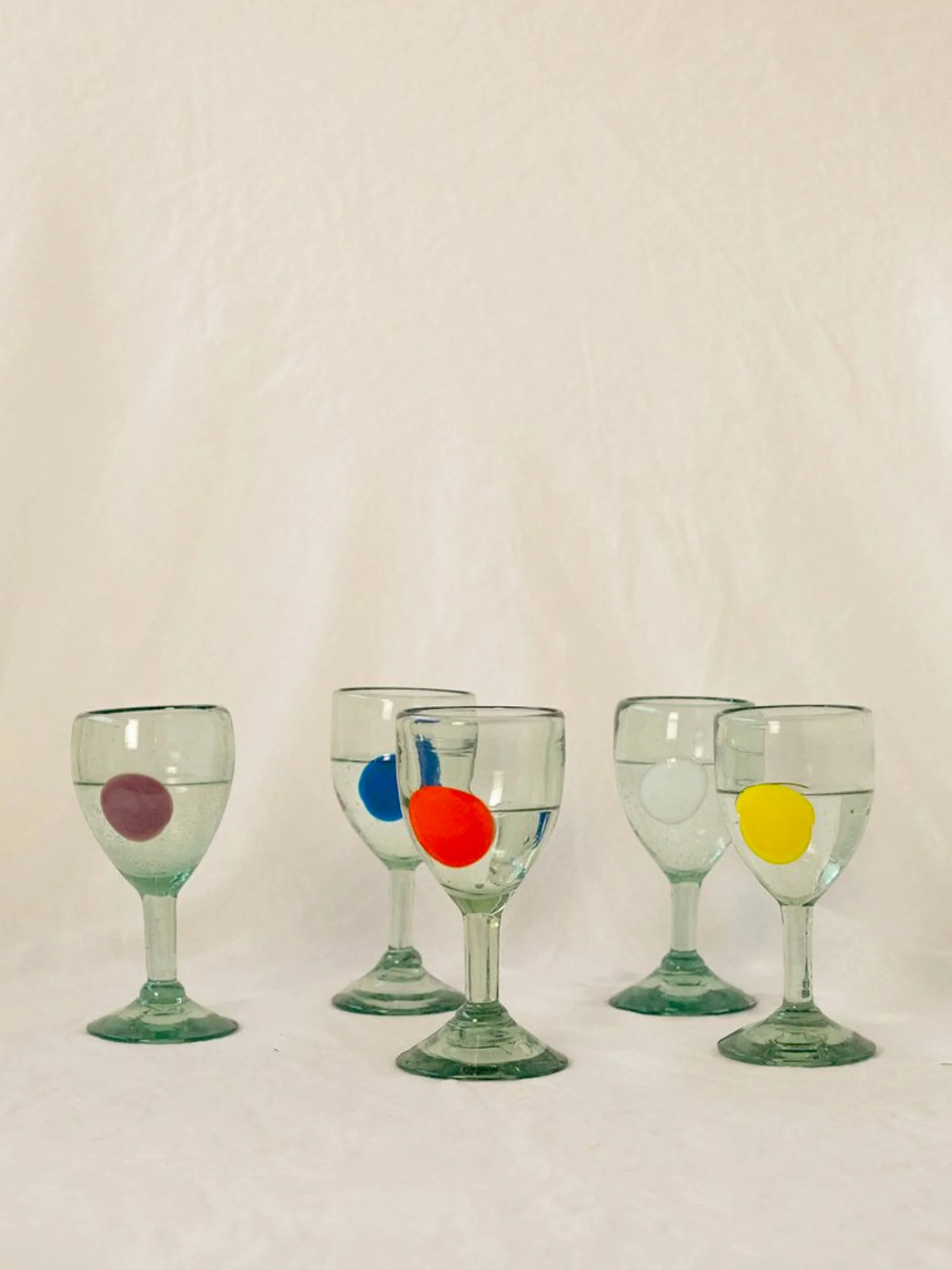 Lunares Wine Glass (350ml) - White - Image 2