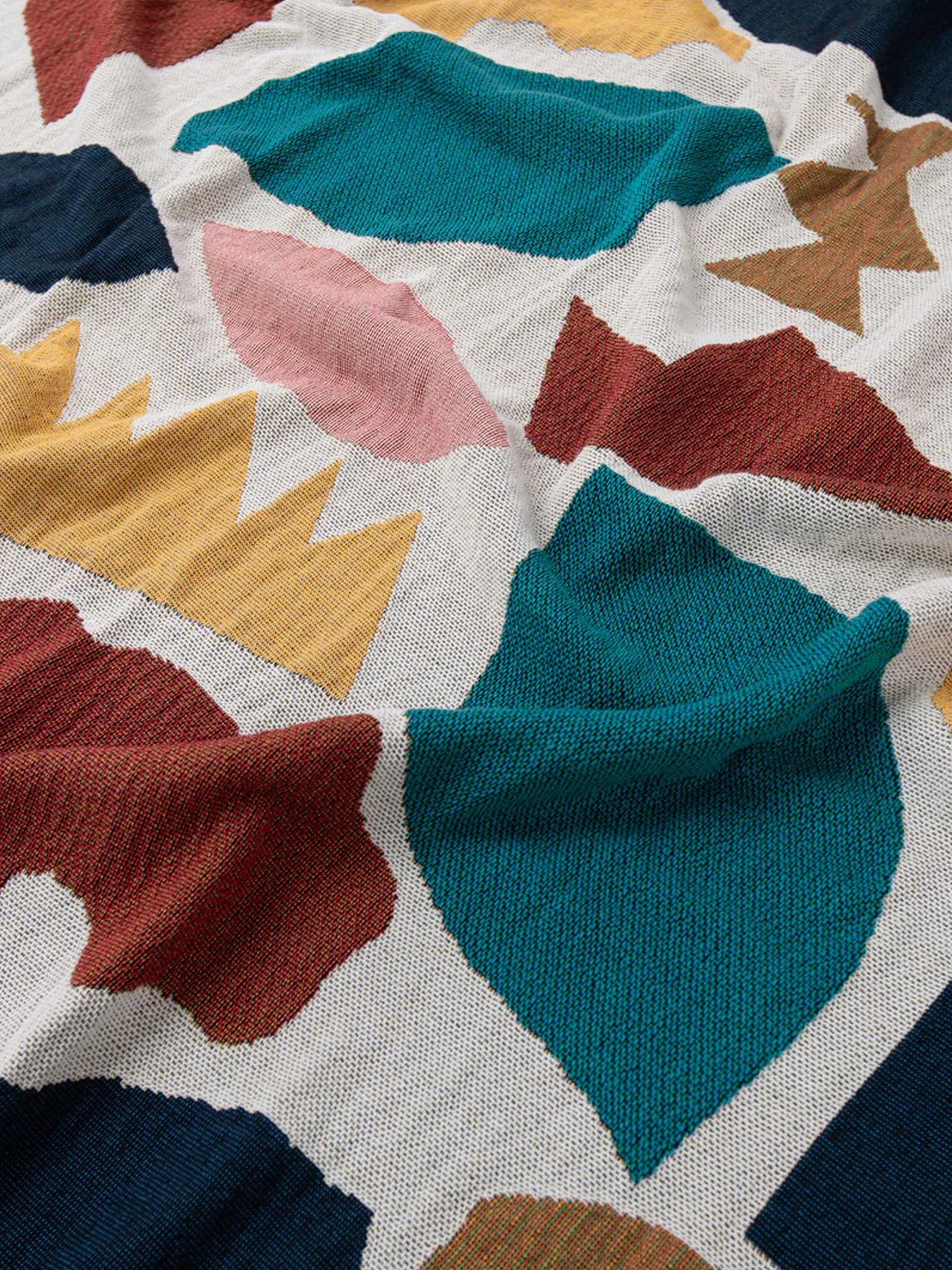 Maple Throw - Image 4