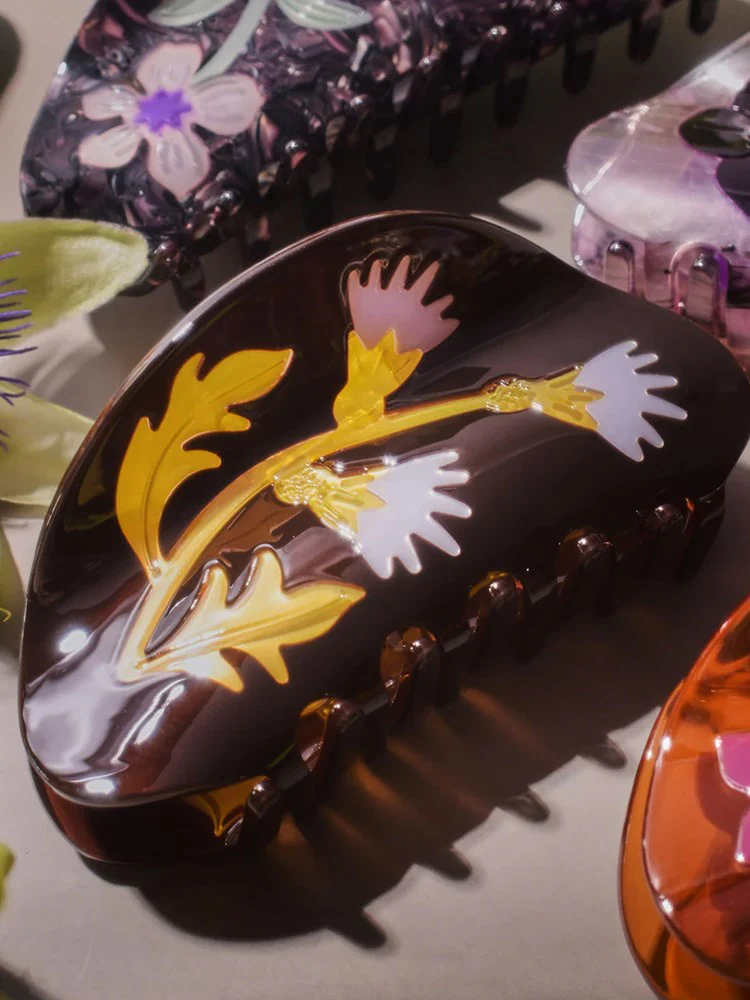 Milk Thistle Hair Claw - Image 3