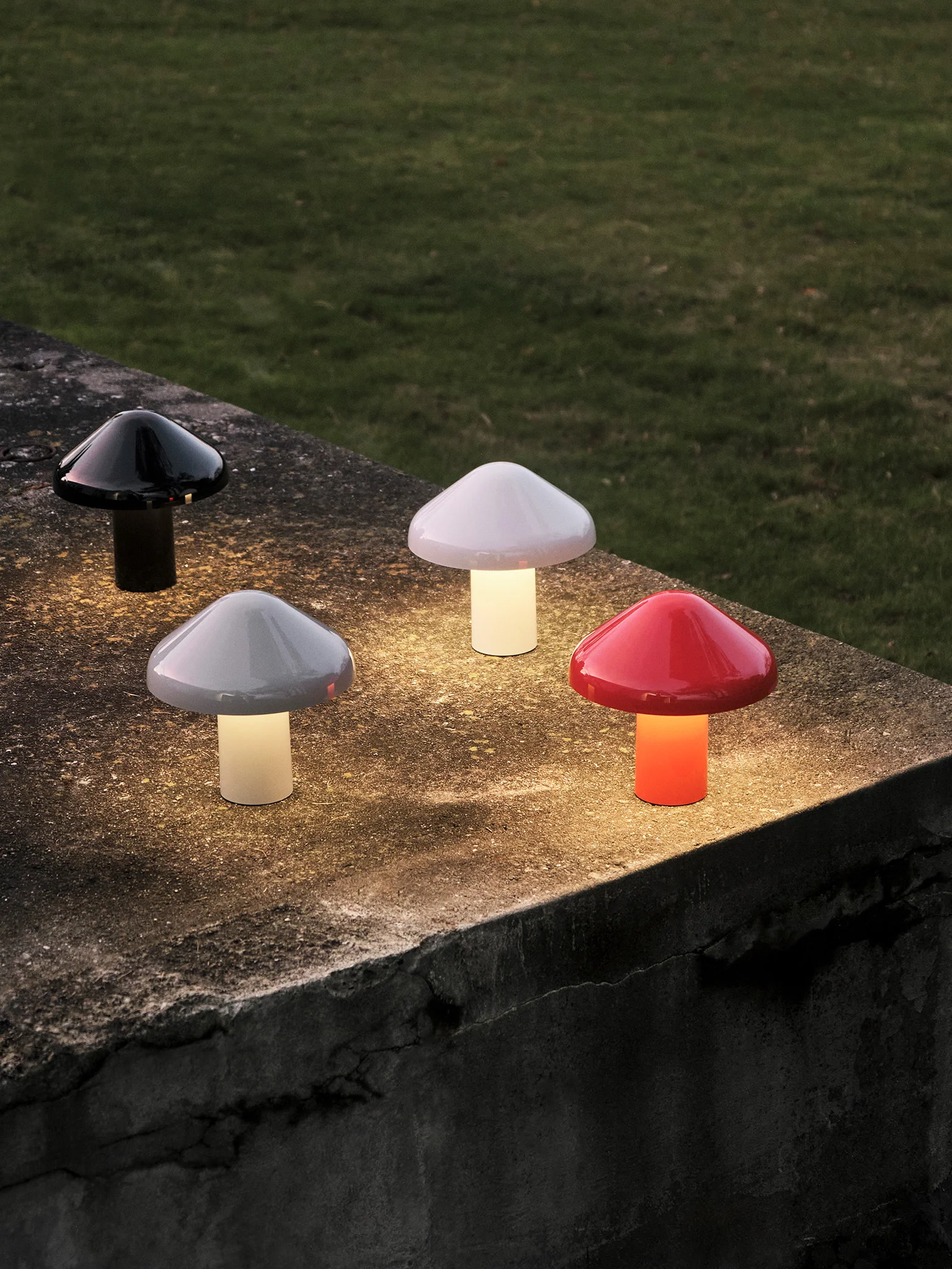 Pao Portable Lamp - Red - Image 6
