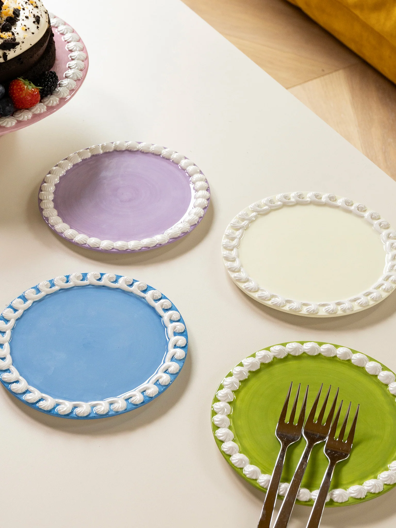 Pastel Plate Whip (17cm) - Image 6