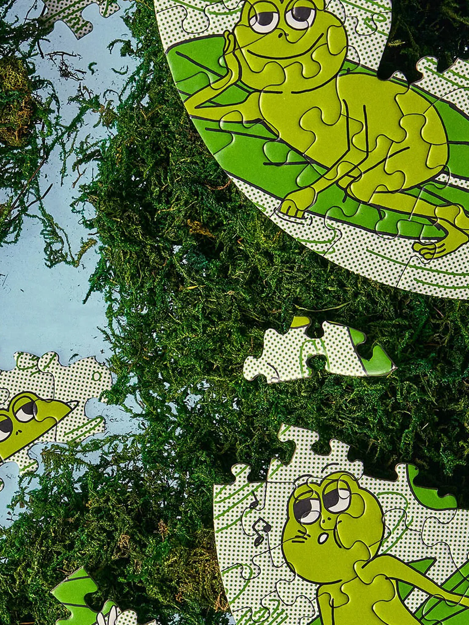 Peace Frogs Puzzle - 81pcs - Image 3