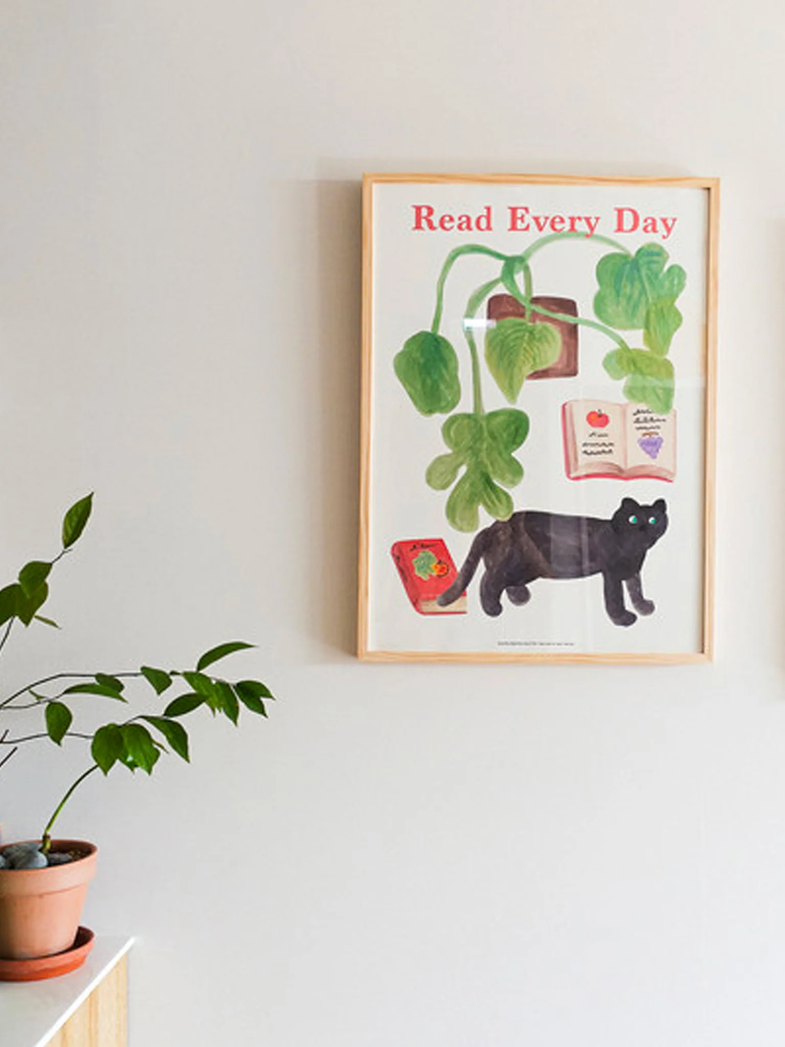Read Everyday Poster (Two Sizes) - Image 3