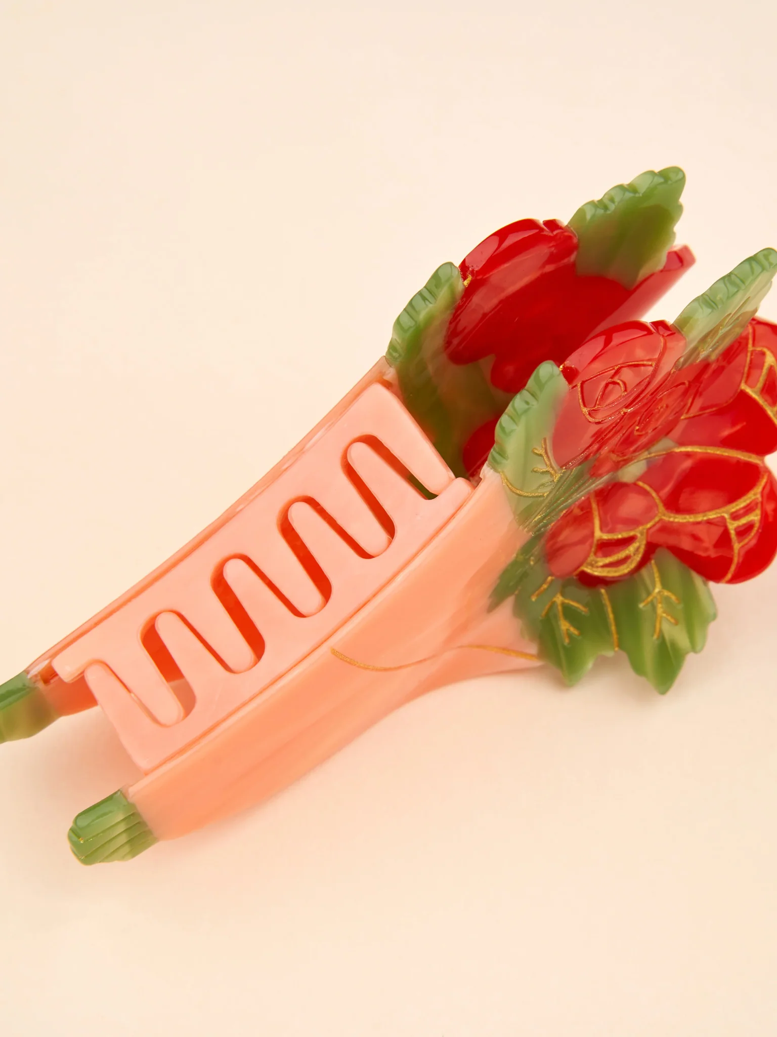 Roses Bouquet Hair Claw - Image 4