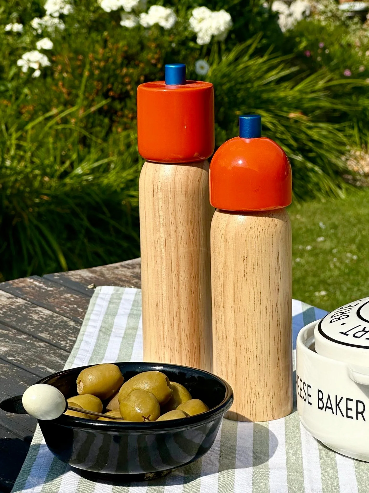 Maegen Grinder - Orange & Blue - Image 2