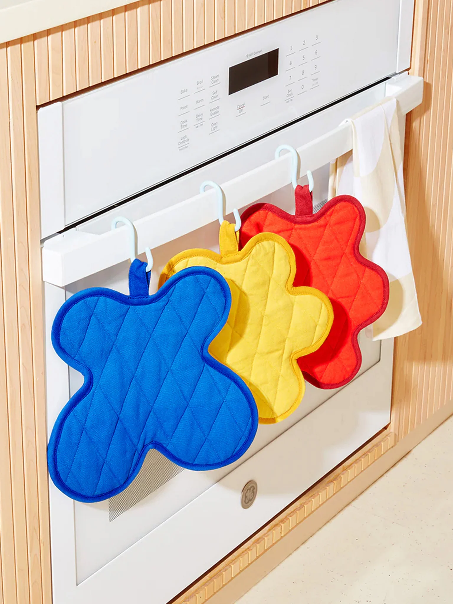 Serving Friends Pot Holder - Red - Image 3