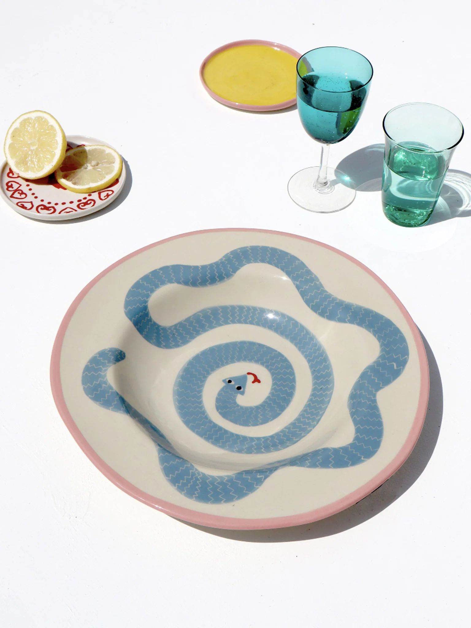 Sneaky Snake Plate (26cm) - Pink & Blue - Image 2