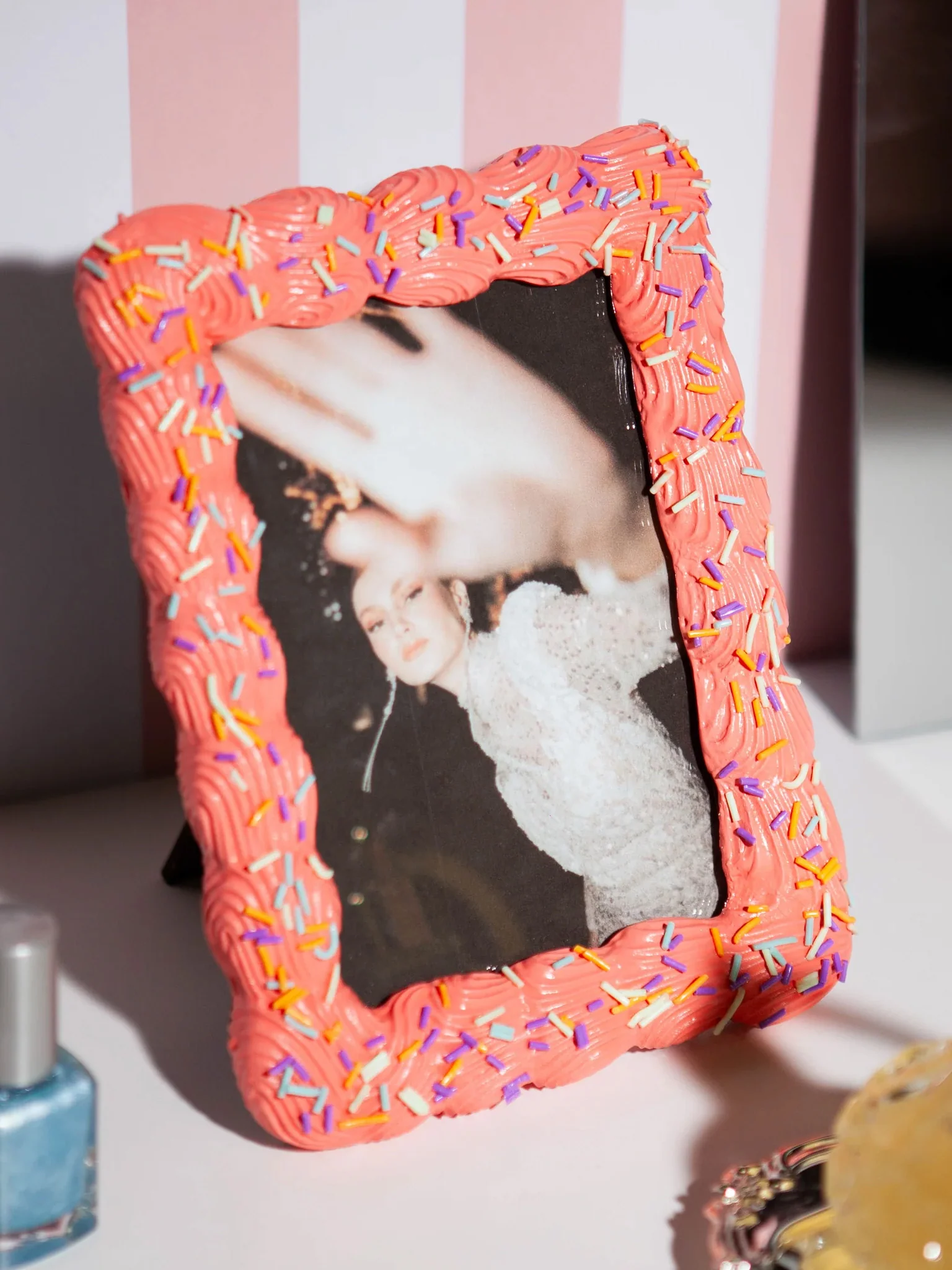 Sweetie Photo Frame - Pink - Image 2