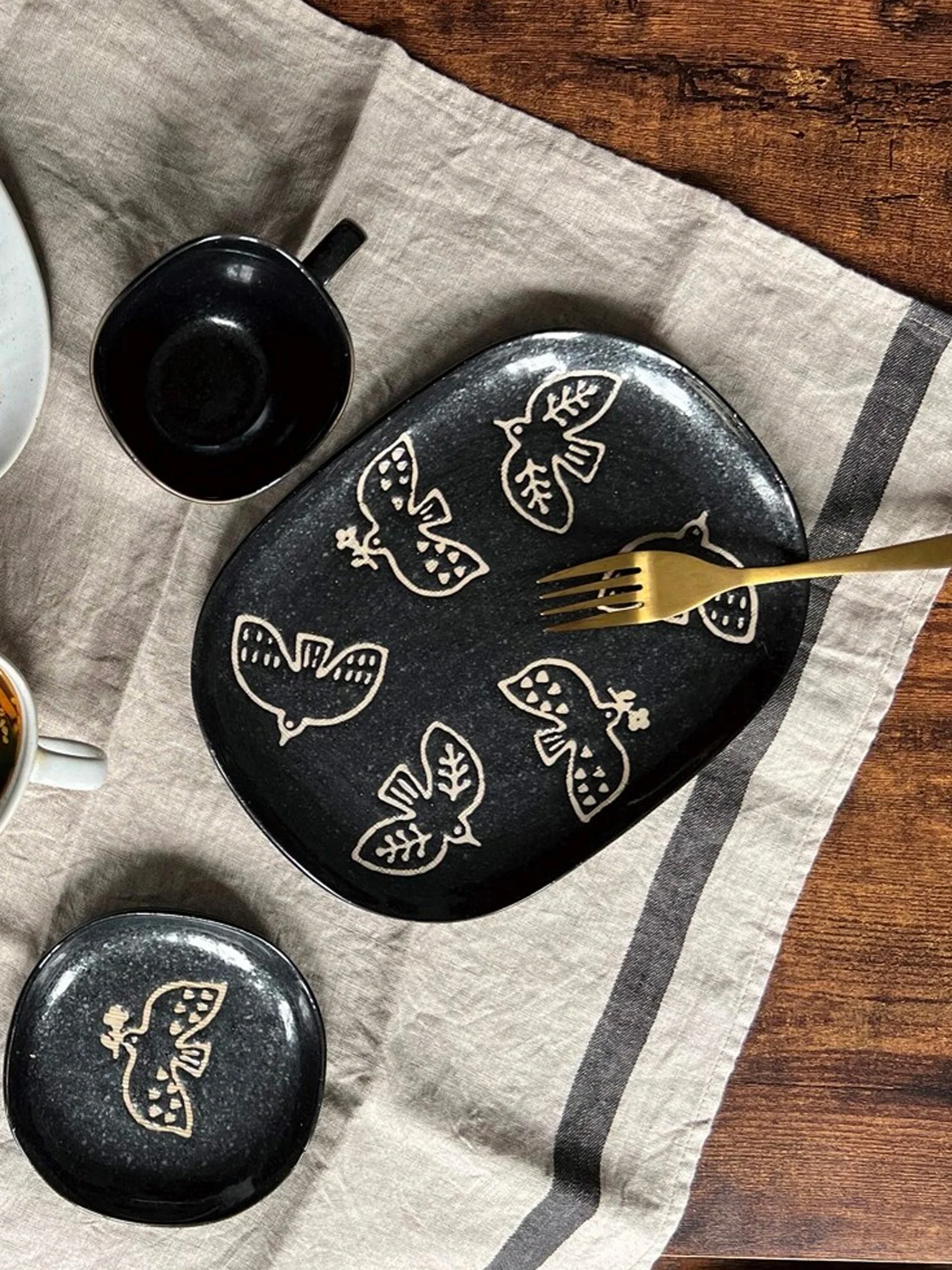 Toritoha Small Bird Dish - Black (11cm) - Image 2